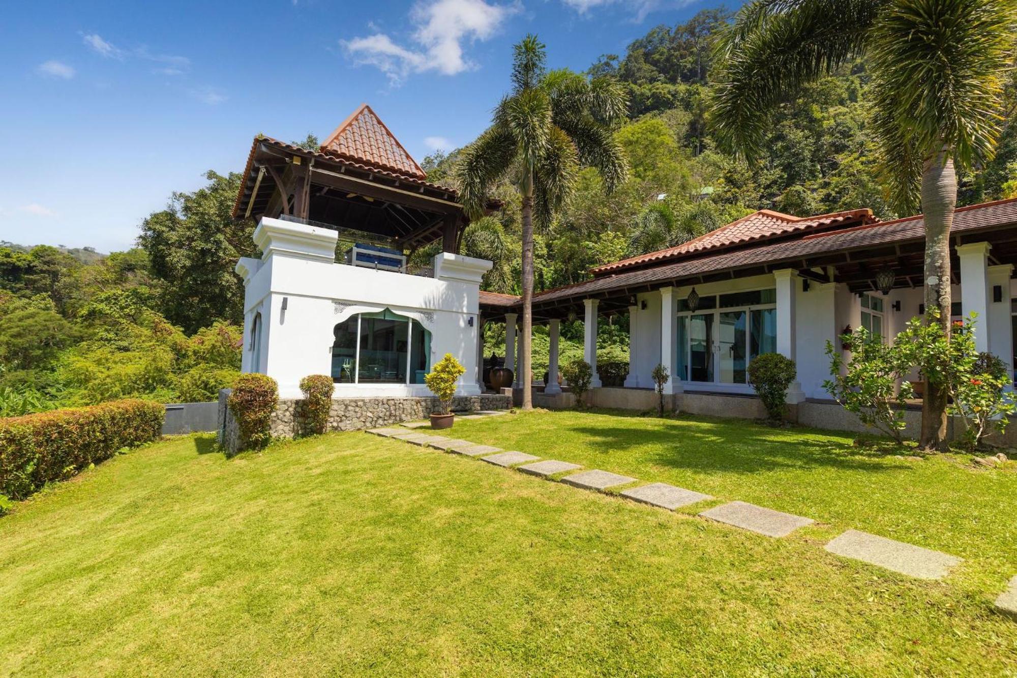 Biệt thự Spectacular Ocean Views 8br Pool Sawan In Patong! Relax & Play - Billiard, Table Football, Gym & Sauna! *